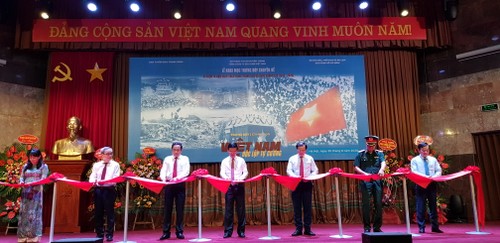 Eröffnung der Ausstellung über ein unabhängiges und selbständiges Vietnam - ảnh 1