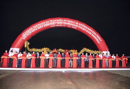 Das größte Solarkraftwerk Südostasiens in Ninh Thuan eingeweiht - ảnh 1
