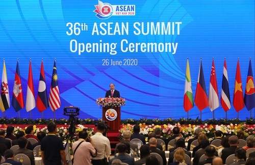 Pressekonferenz des Außenministeriums: 37. ASEAN-Gipfel findet von 12. bis 15. November Online statt - ảnh 1