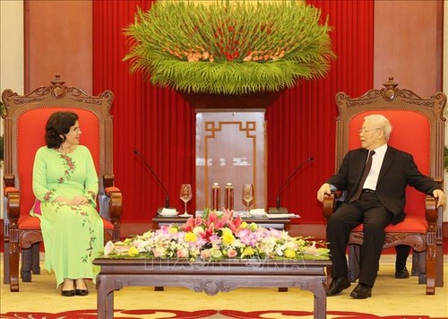 KPV-Generalsekretär und Staatspräsident Nguyen Phu Trong trifft Kubas Botschafterin Rivera - ảnh 1