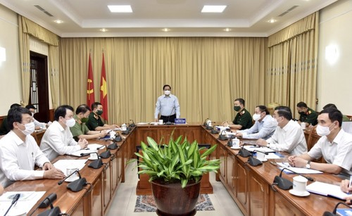 Premierminister Pham Minh Chinh tagt mit dem Verwaltungsstab für das Ho-Chi-Minh-Mausoleum  - ảnh 1