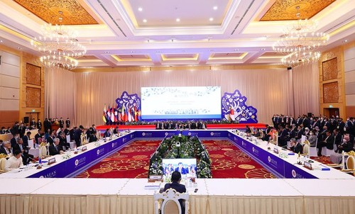 Premierminister Pham Minh Chinh beim Gipfeltreffen zwischen ASEAN, Japan, den USA und Kanada - ảnh 1