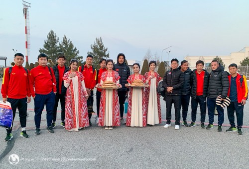 Vietnams Team ist bereit für die U20-Fußball-Asienmeisterschaft in Usbekistan - ảnh 1
