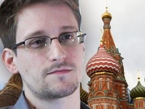 Mantan pesonel CIA, Edward Snowden dibolehkan tinggal sementara di Federasi Rusia - ảnh 1