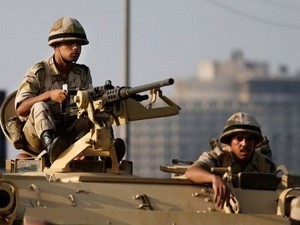 Tentara Mesir menetapkan batas waktu untuk organisasi Ikhwanul Muslimin dalam berpartisipasi pada kerujukan politik - ảnh 1