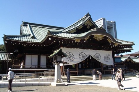 PM Jepang tidak mengunjungi kuil Yasukuni - ảnh 1