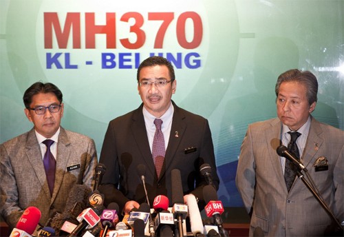 Malaysia mengapresiasi kerjasama internasional dalam kampanye mencari pesawat terbang yang hilang - ảnh 1