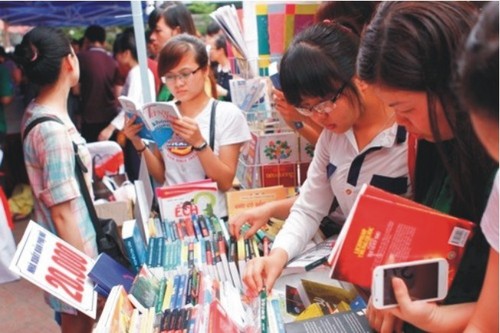 Hari Buku Vietnam: membina kebudayaan membaca buku Vietnam - ảnh 1