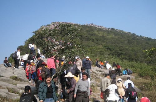 Kompleks pemandangan alam Yen Tu lolos masuk dalam daftar pusaka nominasi UNESCO - ảnh 1