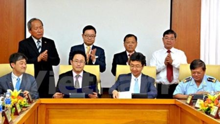 Perusahaan Republik Korea membantu Vietnam mendidik pakar cabang logistik - ảnh 1