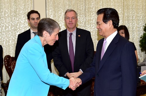 PM Vietnam, Nguyen Tan Dung menerima Menteri Dalam Negeri AS, Sally Jewell - ảnh 1