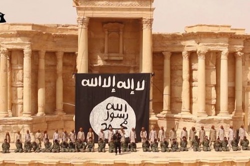 IS mengumumkan video tentang eksekusi terhadap puluhan serdadu Suriah - ảnh 1