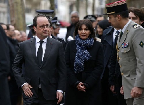 Presiden Perancis, F.Hollande mengakui kegagalan intelijen Perancis dalam mencegah kasus-kasus teror - ảnh 1