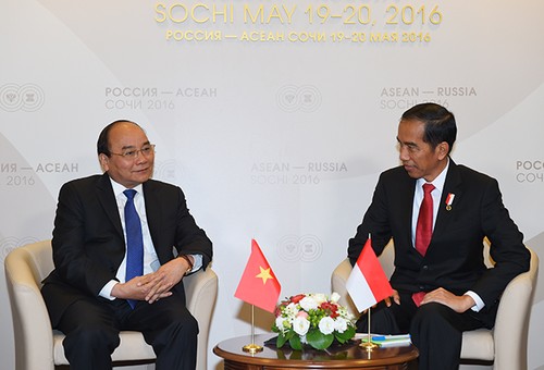 PM Nguyen Xuan Phuc melakukan pertemuan dengan pemimpin negara-negara ASEAN - ảnh 1