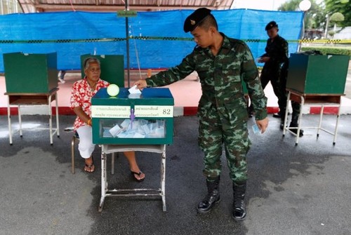 Rancangan UUD baru Thailand diterima oleh mayoritas pemilih - ảnh 1