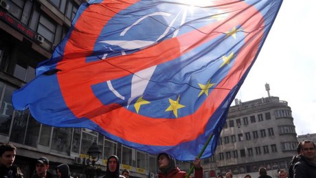 Mayoritas kalangan muda Serbia tidak mendukung masuk Uni Eropa - ảnh 1
