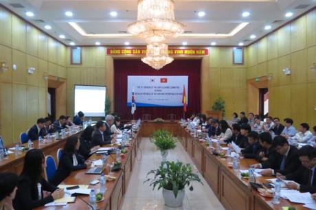 Vietnam-Republik Korea membahas solusi mendorong kerjasama perdagangan dan investasi - ảnh 1