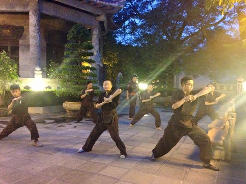 Mengunjungi satu kursus main silat di pagoda Bang A, kota Hanoi - ảnh 6