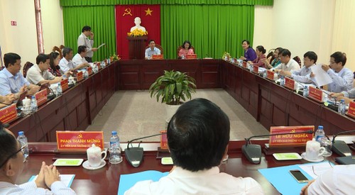 Kepala Departemen Penggerakan Massa Rakyat KS PKV, Truong Thi Mai melakukan kunjungan kerja di provinsi Soc Trang - ảnh 1