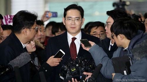 Pengadilan menolak perintah penangkapan terhadap pemimpin Grup Samsung - ảnh 1