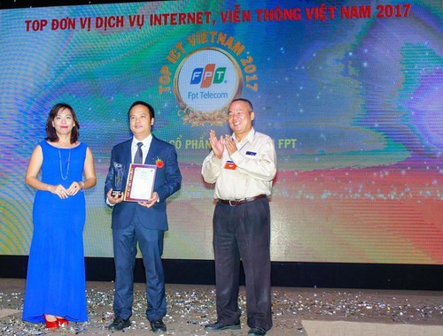  Penghargaan “Top ICT Vietnam” menuju ke kecenderungan perkembangan revolusi industri 4.0 - ảnh 1