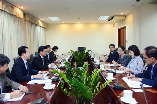  Vietnam dan Republik Korea mendorong kerjasama di bidang pendidikan dan pelatihan - ảnh 1