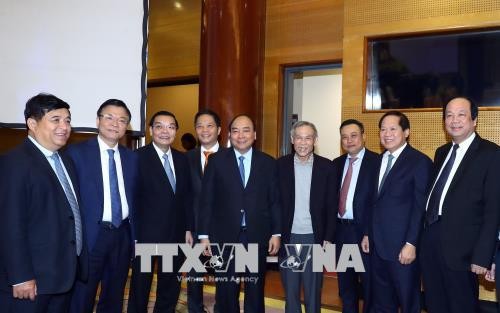 PM Vietnam, Nguyen Xuan Phuc menghadiri konferensi penggelaran pekerjaan instansi Industri dan Perdagangan Vietnam tahun 2018 - ảnh 1