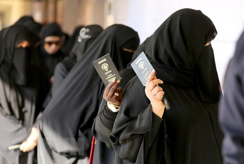 Wanita Kuwait mendapatkan semua hak politik - ảnh 1