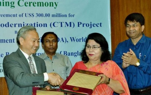 Bank Dunia membantu Bangladesh memodernisasi program pemberian bantuan untuk kaum miskin - ảnh 1