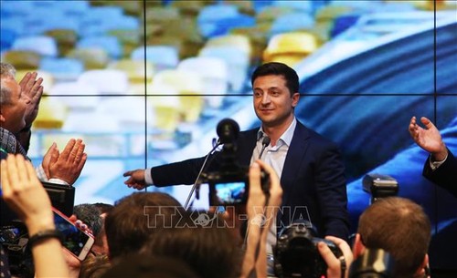Pilpres Ukraina: Pemimpin negara-negara di dunia mengucapkan selamat kepada Volodymyr Zelensky - ảnh 1