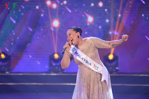 Juara “Suara Nyanyian ASEAN+3” tahun 2019, Rosaria Ninih Bianis: Kebanggaan Sabahan, Malaysia - ảnh 1