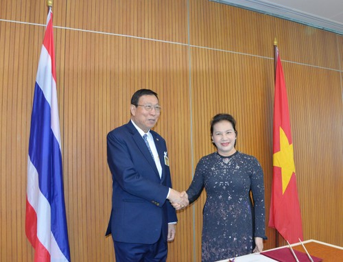 Ketua MN Vietnam melakukan pertemuan dengan Ketua Majelis Tinggi Kerajaan Thailand - ảnh 1