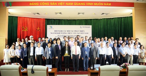 Memperkuat kerjasama dengan para mitra untuk mengembangkan instansi hidrometeorologi Vietnam - ảnh 1