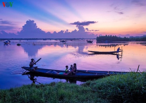 Rawa Quang Loi – Destinasi wisata yang menarik di kawasan Laguna Tam Giang - ảnh 16
