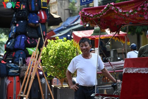 Momen-momen yang lugas Kota Hanoi - ảnh 6