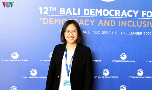 Forum Demokrasi Bali kali ke-12 Menjunjung Tinggi Peranan Memimpin dari Perempuan dan Pemuda - ảnh 2