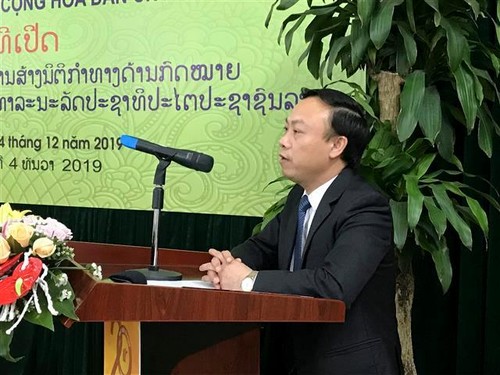 Akademi Hukum Vietnam Turut Meningkatkan Kemampuan Barisan Petugas Hukum Laos - ảnh 1