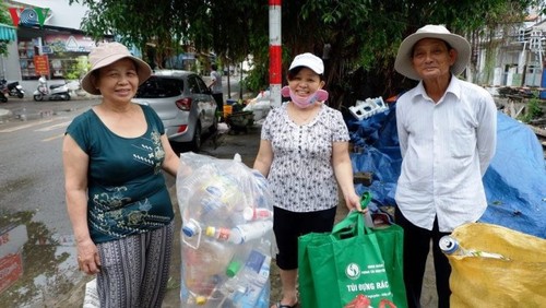 Pola-pola ‘hidup hijau” dari kalangan perempuan Kota Da Nang - ảnh 2