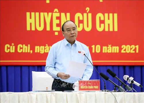 Presiden Nguyen Xuan Phuc Lakukan Kontak dengan Para Pemilih Kota Ho Chi Minh - ảnh 1
