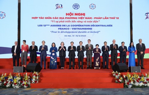 Pembukaan Konferensi ke-12 Kerja Sama Antar Daerah Vietnam-Prancis - ảnh 1