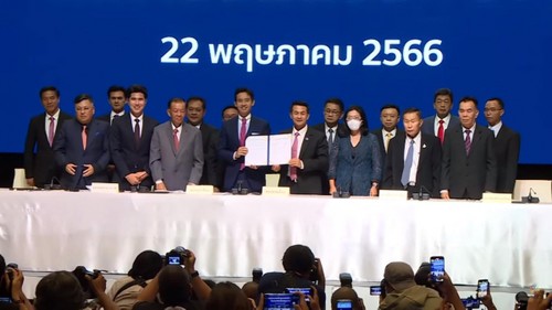 Thailand: Delapan Partai Politik Menandatangani MoU, Membentuk Koalisi Berkuasa yang Potensial Setelah Pemilu - ảnh 1