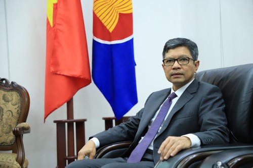 Kunjungan Presiden Indonesia ke Vietnam Membuka Kesempatan Kerja Sama, Meningkatkan Hubungan Bilateral - ảnh 1