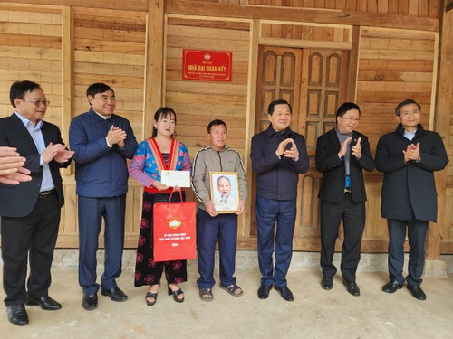 Perjalanan 200 Siang Malam untuk Membangun 5.000 Rumah Persatuan Besar bagi Keluarga Miskin di Provinsi Dien Bien - ảnh 2