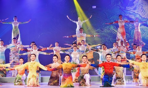 Ho Chi Minh City hosts “Wonderful Vietnam” gala dinner - ảnh 1