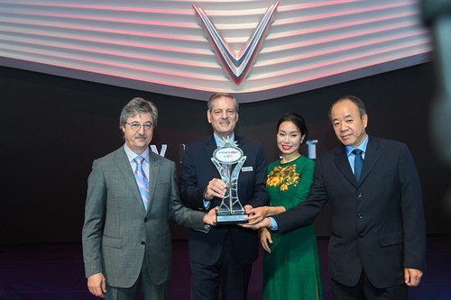 VinFast wins New Star award at Paris Motor Show - ảnh 1