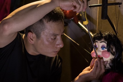 Puppeteers breathe new life into puppetry art - ảnh 4