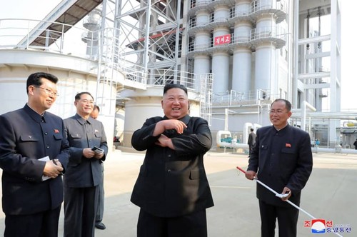 Kim Jong Un makes first appearance in nearly 3 weeks: KCNA - ảnh 1