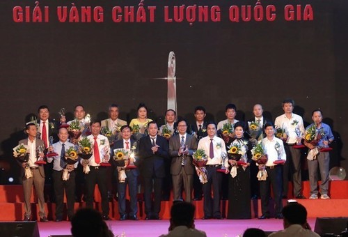 Sixty-one enterprises honored with Vietnam National Quality Awards 2020 - ảnh 1