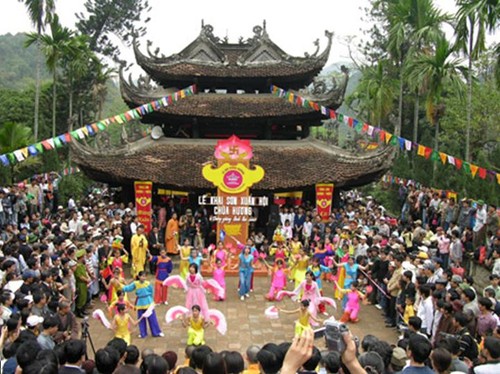 Духовные туры во Вьетнам в начале Нового года по лунному календарю - ảnh 2