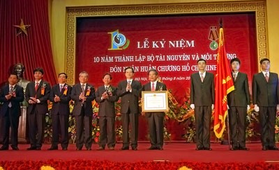 10-летие со дня создания Министерства природных ресурсов и экологии Вьетнама - ảnh 1
